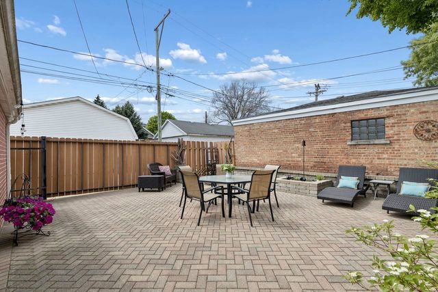 3328 N Plainfield Avenue, Chicago, IL 60634