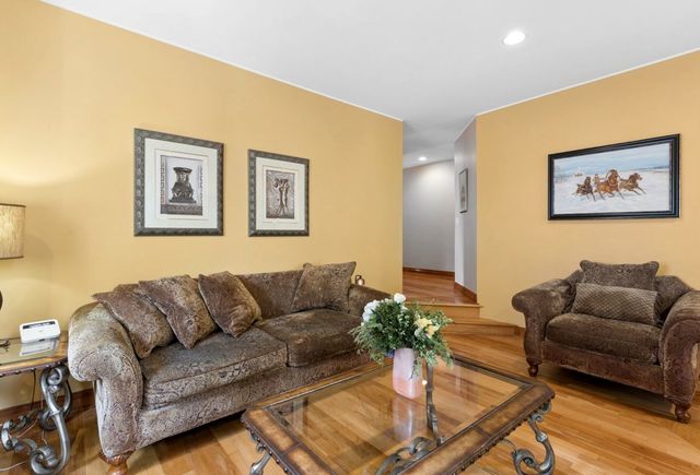 3328 N Plainfield Avenue, Chicago, IL 60634