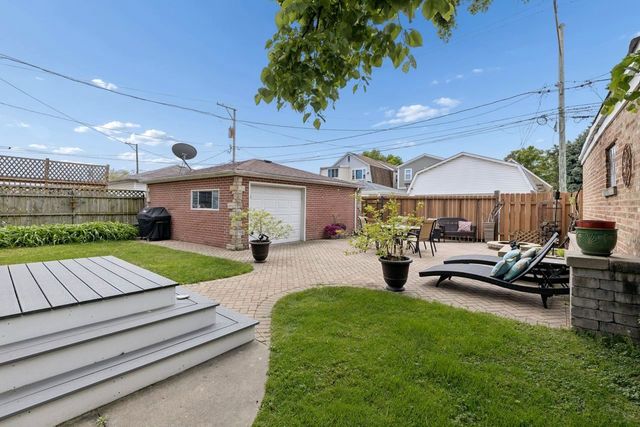 3328 N Plainfield Avenue, Chicago, IL 60634