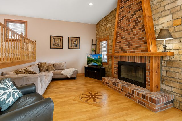 3328 N Plainfield Avenue, Chicago, IL 60634
