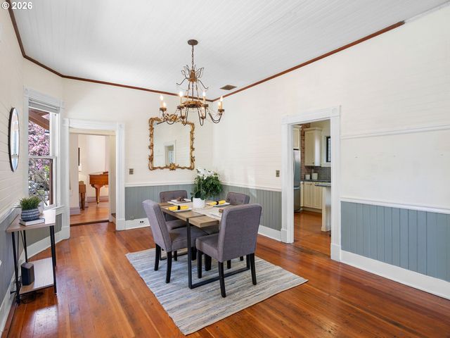 131 Ne TILLAMOOK St, Portland, OR 97212