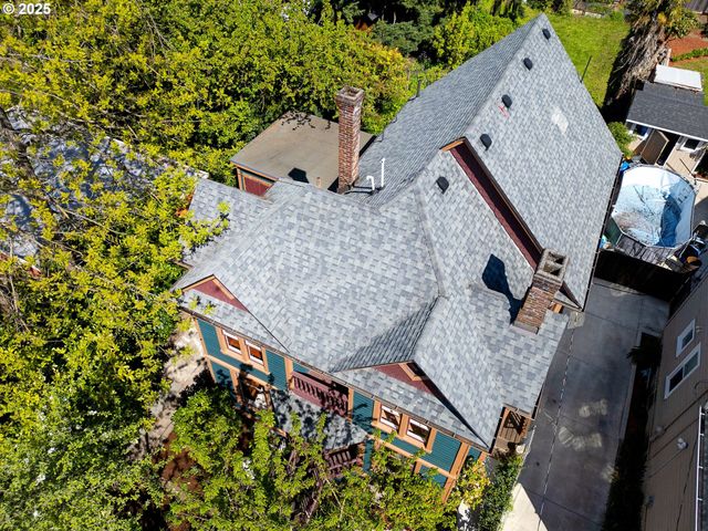 131 Ne TILLAMOOK St, Portland, OR 97212