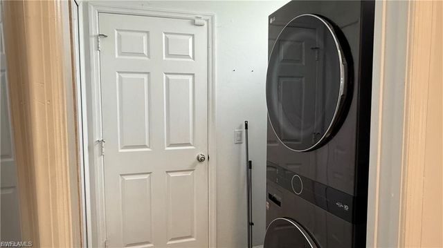 10700 Aqua Surf CT, Estero, FL 33928