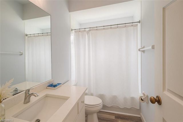 10700 Aqua Surf CT, Estero, FL 33928