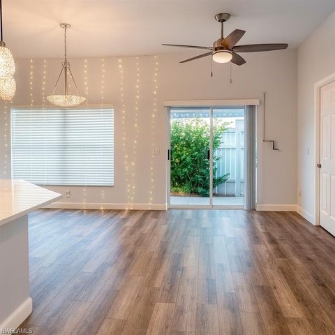 10700 Aqua Surf CT, Estero, FL 33928