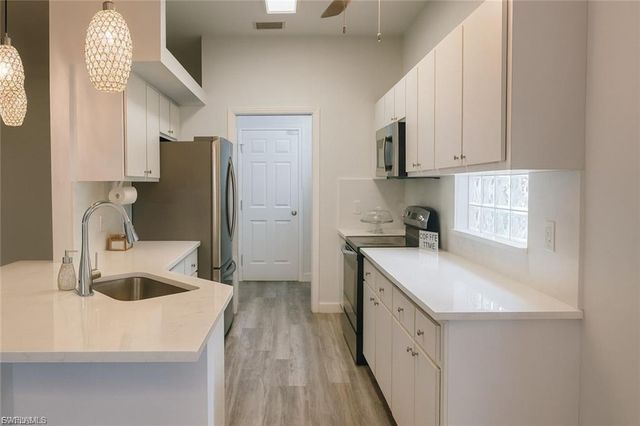 10700 Aqua Surf CT, Estero, FL 33928