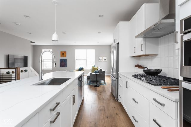 11372 Nickel Row, Fishers, IN 46038