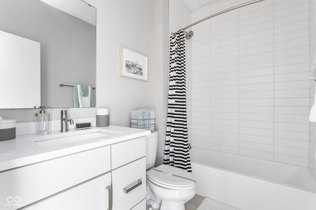 11372 Nickel Row, Fishers, IN 46038