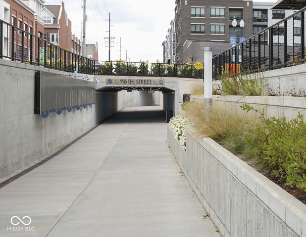 11372 Nickel Row, Fishers, IN 46038