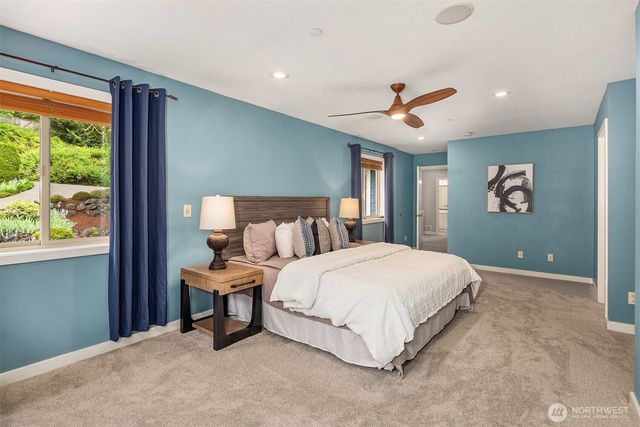 211 210th Avenue NE, Sammamish, WA 98074