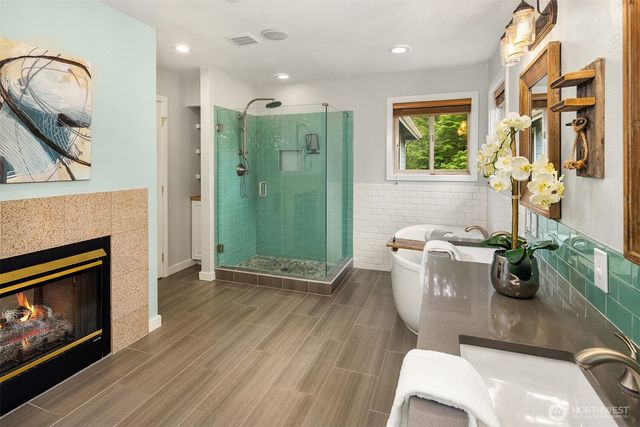 211 210th Avenue NE, Sammamish, WA 98074