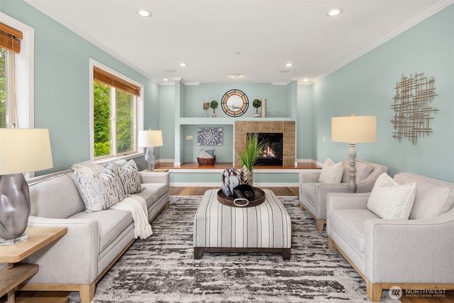 211 210th Avenue NE, Sammamish, WA 98074