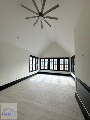 20 Club Drive, Jesup, GA 31546