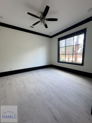 20 Club Drive, Jesup, GA 31546