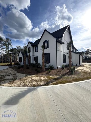 20 Club Drive, Jesup, GA 31546