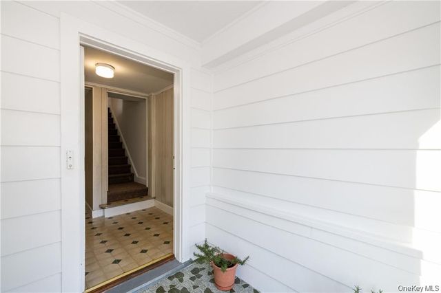 21 Wallace Street 2, Tuckahoe, NY 10707