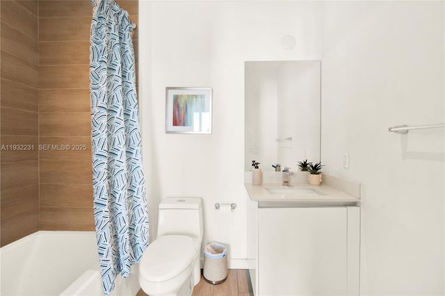 1600 SW 1st Ave 804, Miami, FL 33129