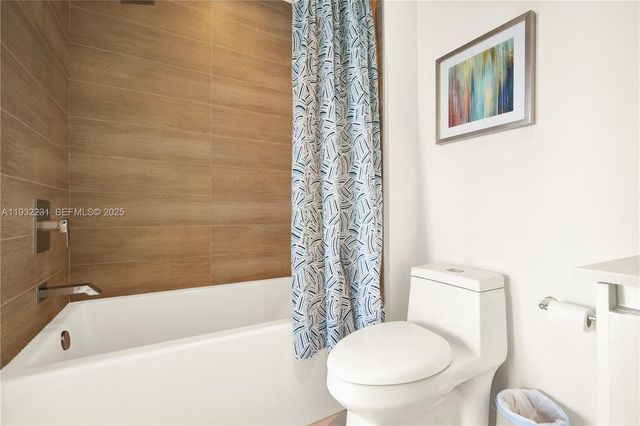 1600 SW 1st Ave 804, Miami, FL 33129