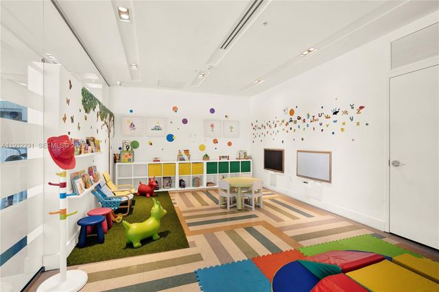 1600 SW 1st Ave 804, Miami, FL 33129