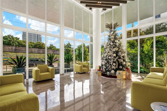 1600 SW 1st Ave 804, Miami, FL 33129