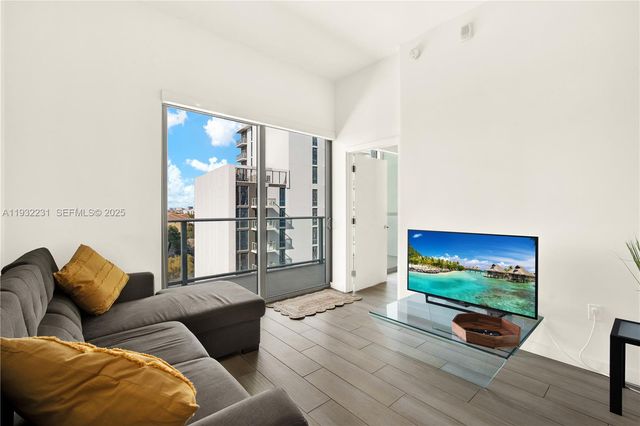 1600 SW 1st Ave 804, Miami, FL 33129