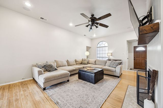 3010 Presidio Circle, Carrollton, TX 75007