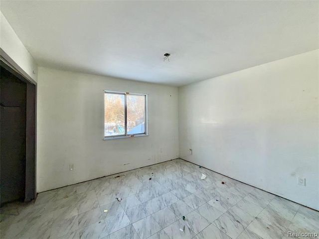 2825 Eaton Place, Flint, MI 48506