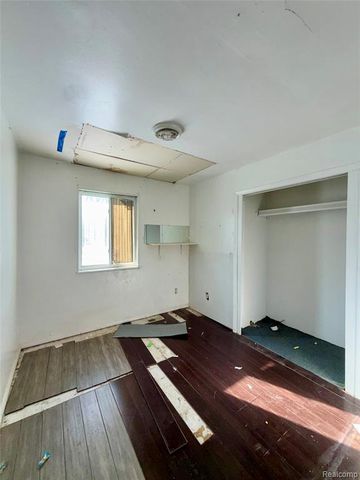 2825 Eaton Place, Flint, MI 48506