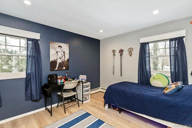 49 Lexington Avenue, Smithtown, NY 11787