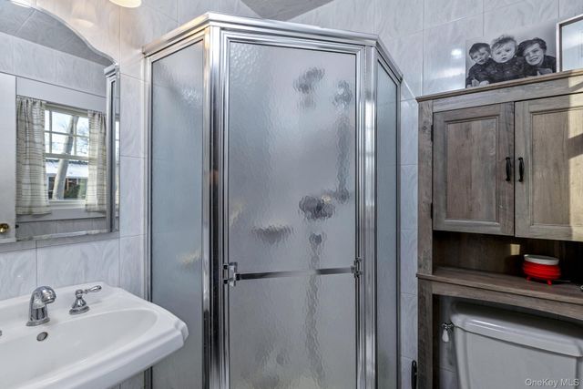 49 Lexington Avenue, Smithtown, NY 11787