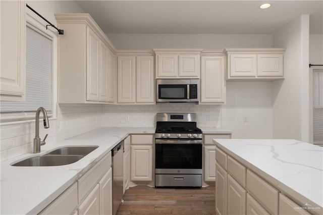 204 Houston Drive, Weslaco, TX 78599