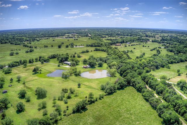 5101 Pecan Creek Road, Celeste, TX 75423