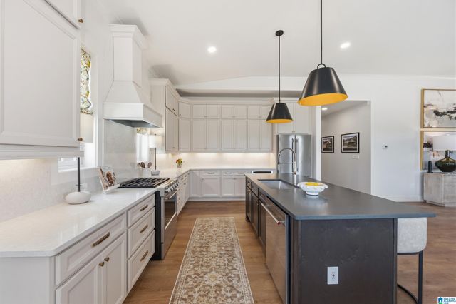 1035 WILTSHIRE LANE, Helena, AL 35080