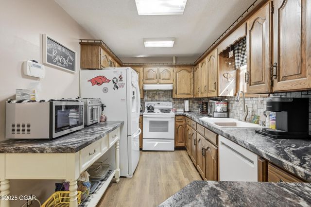 10809 SE 107th Terrace, Galena, KS 66739