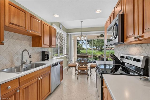 3131 Meandering WAY 101, Fort Myers, FL 33905