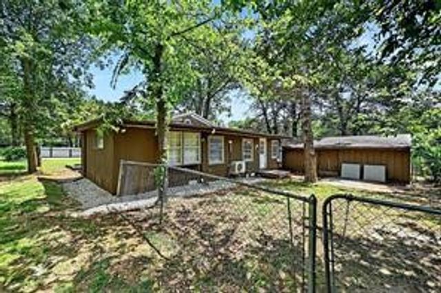 40 Stratford Drive, Gordonville, TX 76245