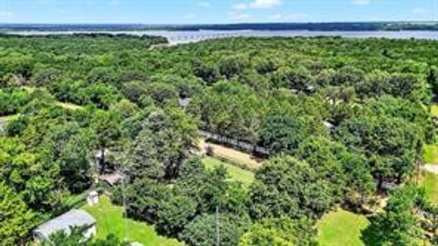 40 Stratford Drive, Gordonville, TX 76245