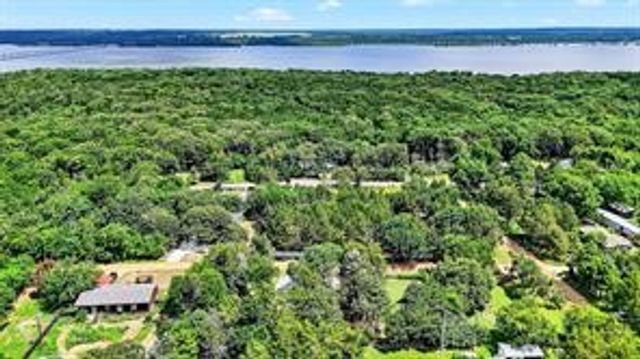 40 Stratford Drive, Gordonville, TX 76245