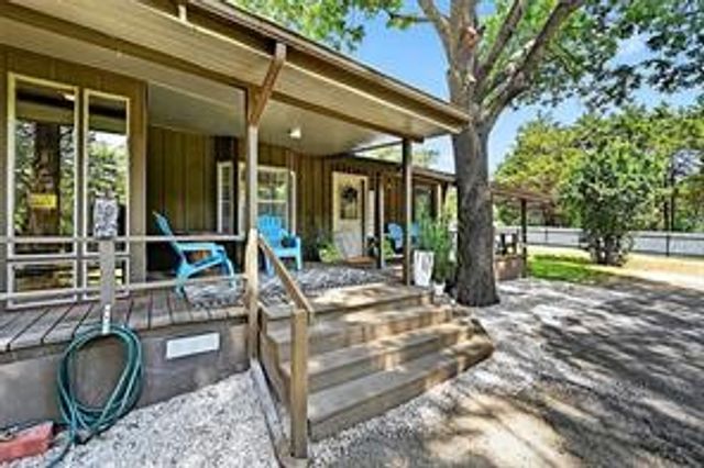 40 Stratford Drive, Gordonville, TX 76245