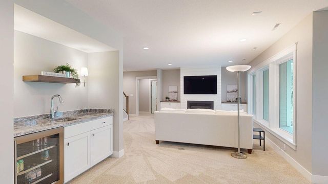 4822 Winston Lane SW, Rochester, MN 55902