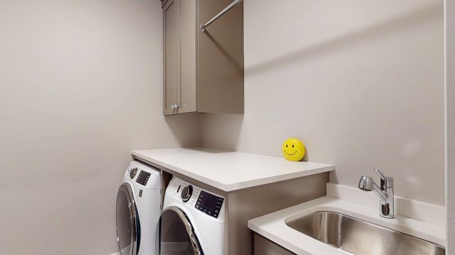 4822 Winston Lane SW, Rochester, MN 55902