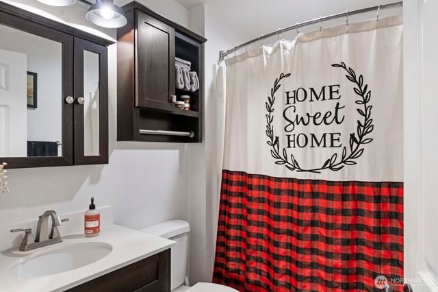 416 E 78th Street, Tacoma, WA 98404