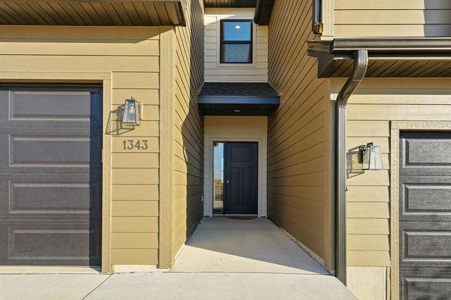 952 Elderberry Place, Waukee, IA 50263