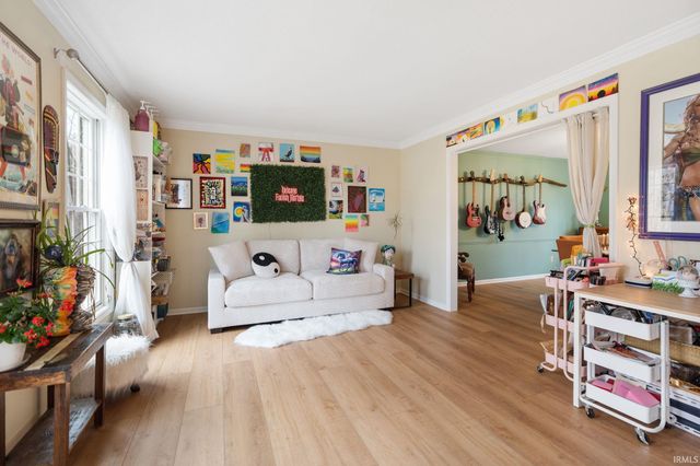 5323 Sherington Road, Fort Wayne, IN 46814