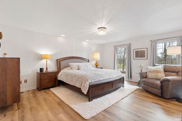 5323 Sherington Road, Fort Wayne, IN 46814