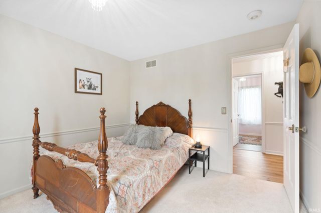 5323 Sherington Road, Fort Wayne, IN 46814