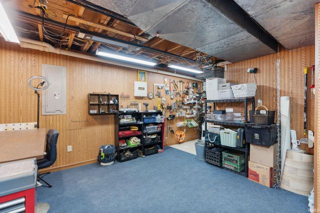 5323 Sherington Road, Fort Wayne, IN 46814