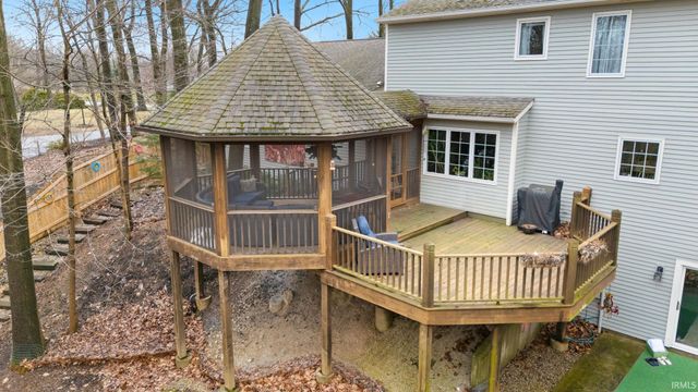 5323 Sherington Road, Fort Wayne, IN 46814