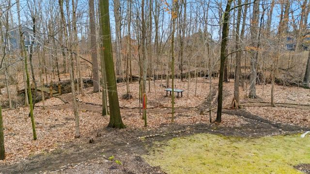 5323 Sherington Road, Fort Wayne, IN 46814