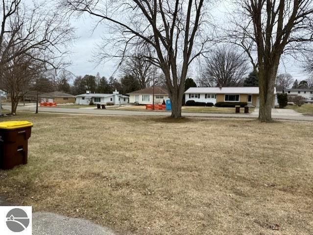 711 Mechanic Street, Alma, MI 48801